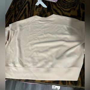 Lululemon sweatshirt